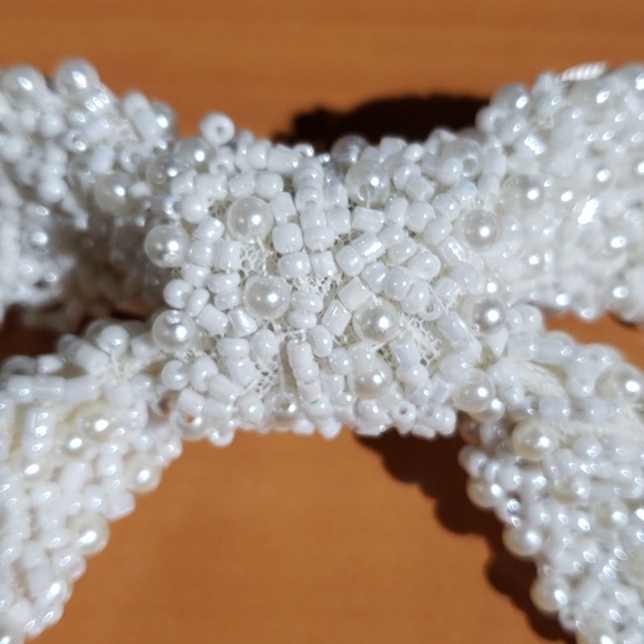 New- Faux Pearl Hair Barrette/ Clip - Picture 2 of 5